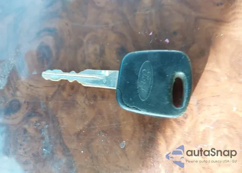 2000 Ford Excursion Limited z USA, uszkodzony, nr VIN 1FMNU42S0YEE35921